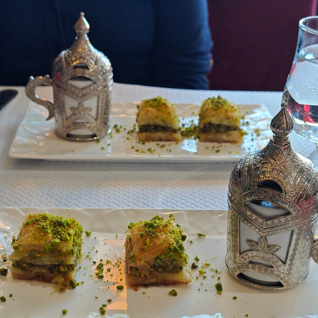 ISTANBUL'S GRILL 1